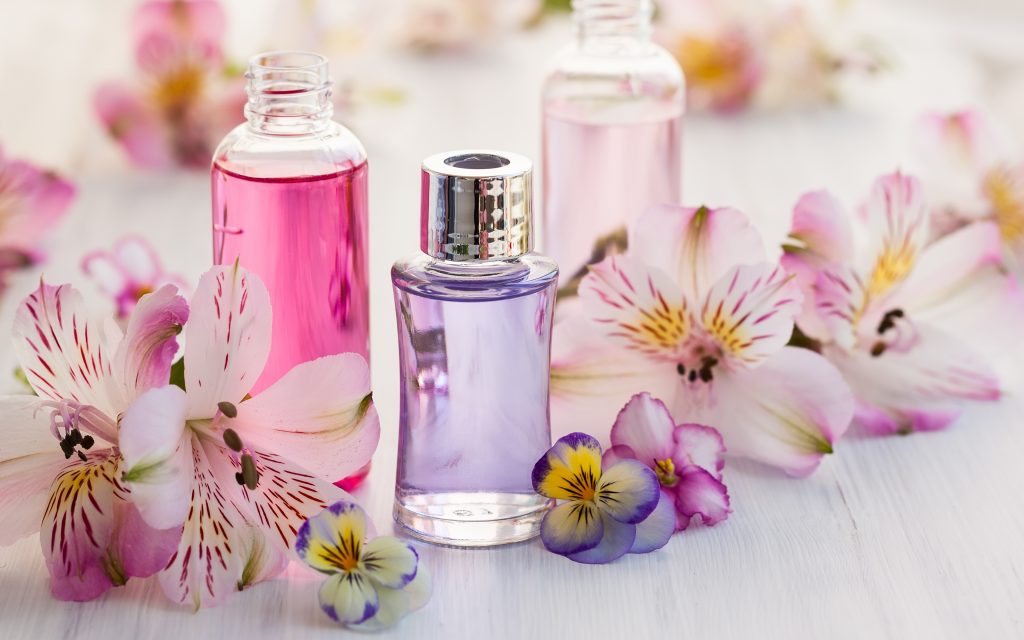 Kuwait Perfume Market Share, Size and Industry Report 2022-2027