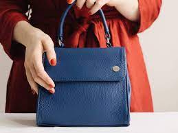 Important Tips To Keep In Mind When Shopping For The Right Handbag