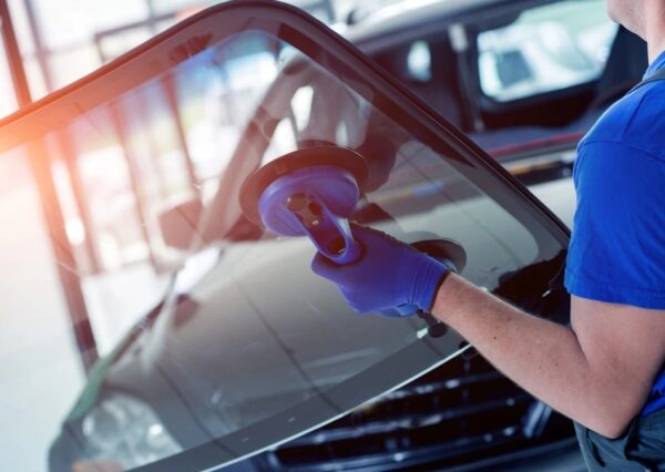 Consider these key points when your car demands Tulsa windshield replacement￼