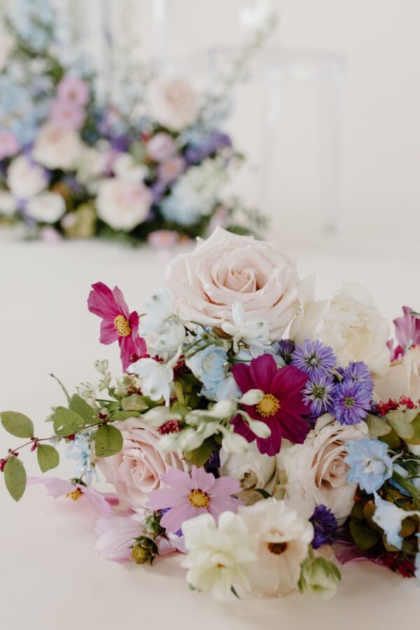 Use some of these blooms to make your nuptial decorations more fascinating.￼