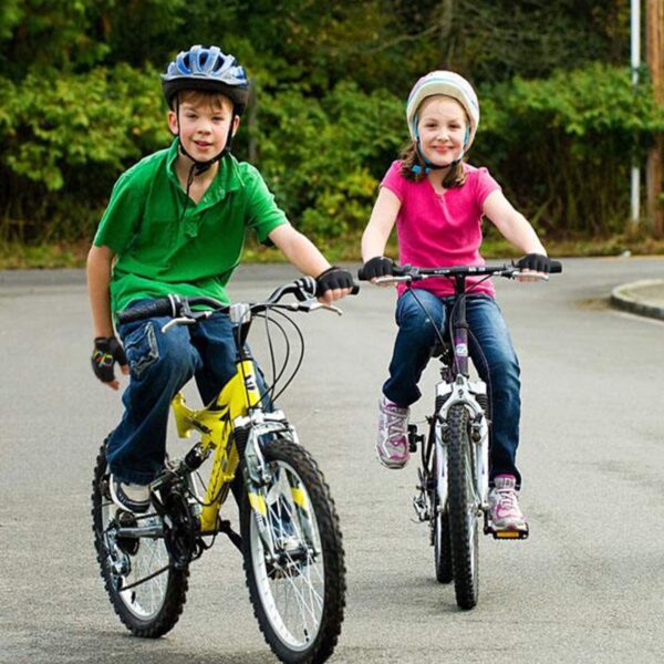 Best Kids Cycling Gloves UK in 2022