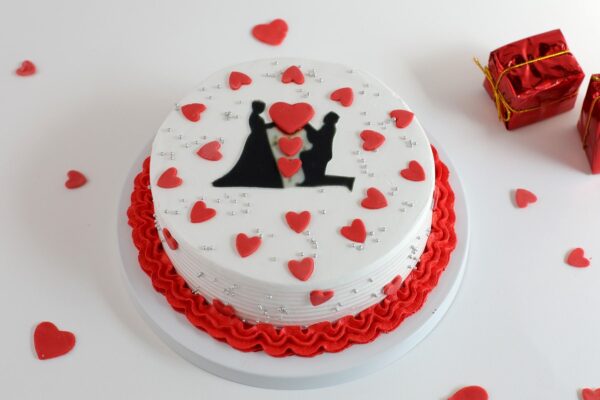 Make Your Proposal Extra Special with Online Cake Delivery