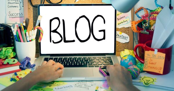 How To Write An Engaging Blog For eCommerce Websites?
