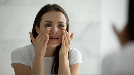 Skincare 101: 3 Best Cream for Dark Circles Available In India