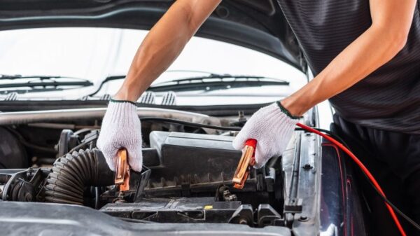 How Long Does A Car Battery Last In the UK? Let’s Find Out From Expert Mechanics