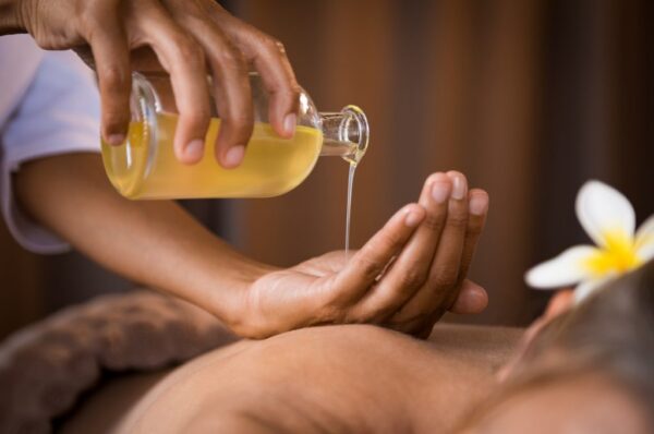 What is Tantric massage Therapy and How to Do It Right?