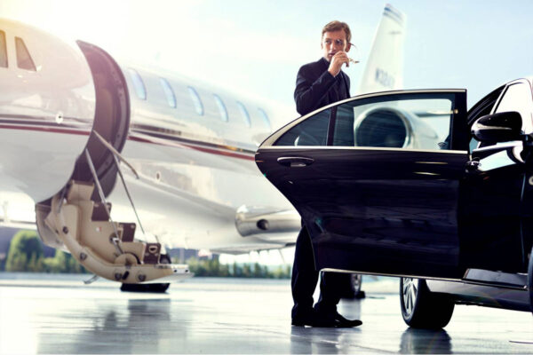 Why You Should Hire a Limo Service Fort Lauderdale Airport for Business Travel