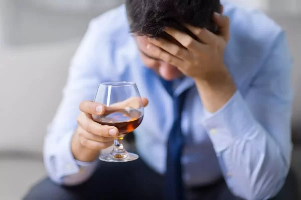 Heavy episodic drinking as a result of work stress