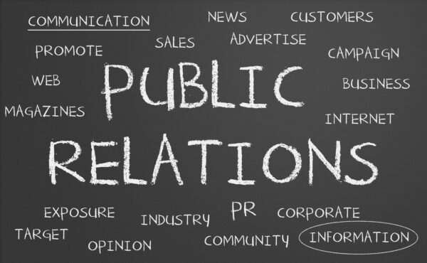 Learn all about public relations: what it is, areas of activity, and the job market!