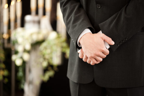 How to Pick Affordable Funeral Services for Christian Funerals?