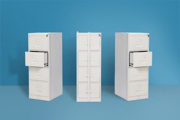 Why is a 2 compartment steel locker preferred over other materials?
