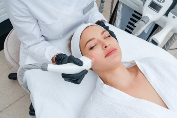 A Brief Discussion on CoolSculpting and Acne Facial Treatment