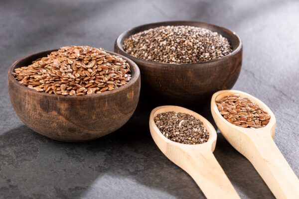 Differences and health benefits of Chia vs Flax Seeds