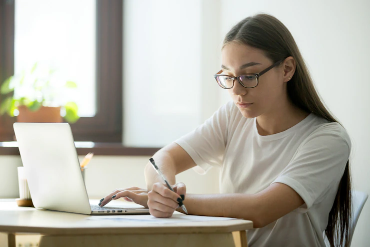 8 Essential Tips To Succeed in Online Exams