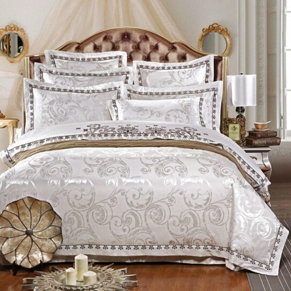 An Epitome of Luxury – Silk Bed Sheets for Better Sleep