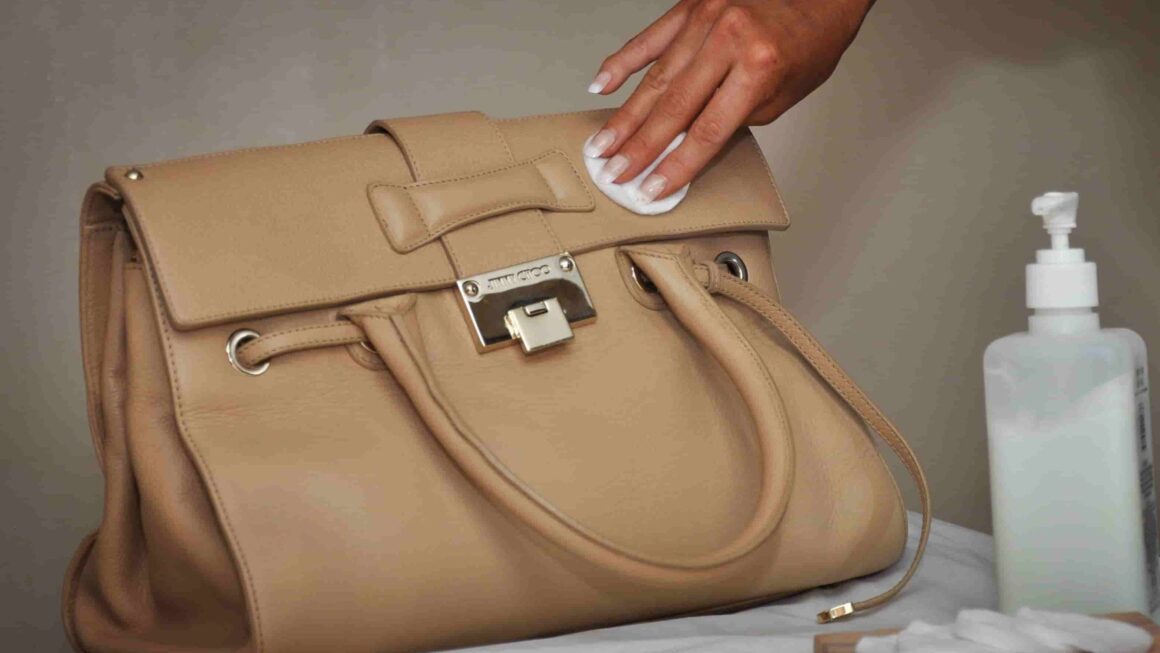 leather handbag cleaning service